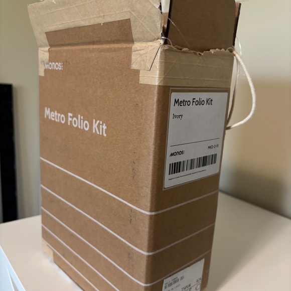 Monos Folio Kit - Ivory Vegan Leather - Picture 2 of 6